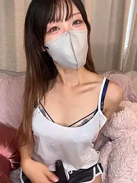 Freechat emiiiii1001 on StripChat