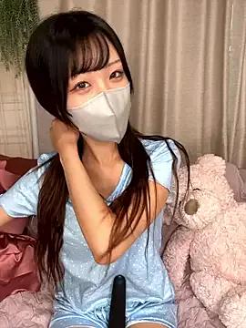 Freechat emiiiii1001 on StripChat