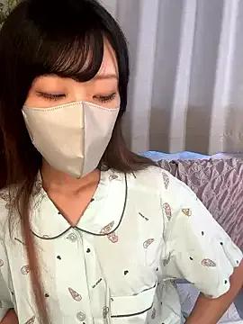 Freechat emiiiii1001 on StripChat