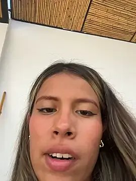 Freechat EMILIIA_RICHTER__ on StripChat