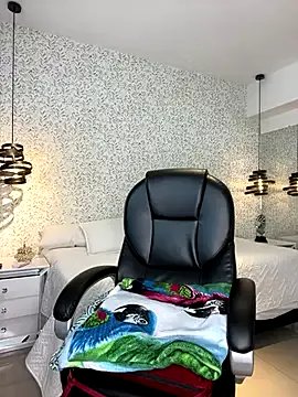 Freechat EMILIIA_RICHTER__ on StripChat