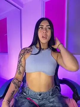 emily_22x — Show boobs 