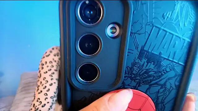 Freechat EmilyWithe on StripChat