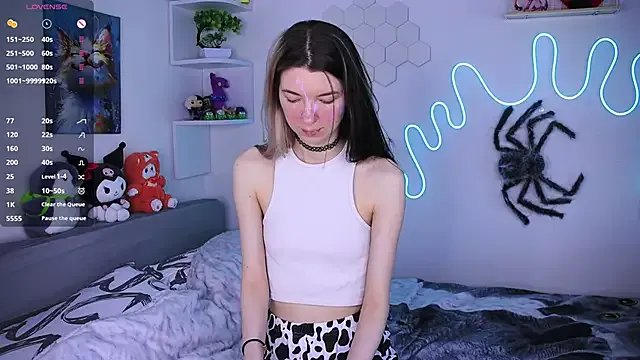 Emmie_shy — show my legs