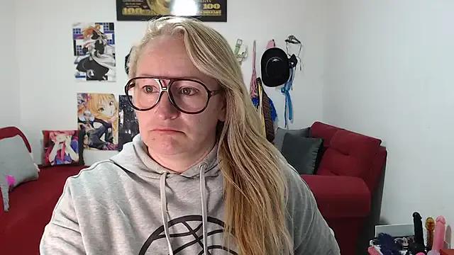 emperabigbootybigass on StripChat 