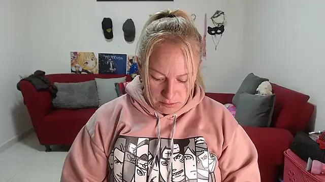 emperabigbootybigass on StripChat 