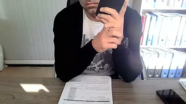 Evasionee on StripChat