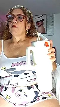 Freechat evelin_hott on StripChat