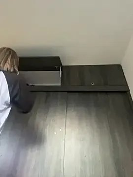 Freechat Flora_Minx on StripChat