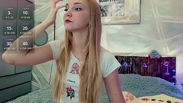 Freechat FoxyBlondie on StripChat