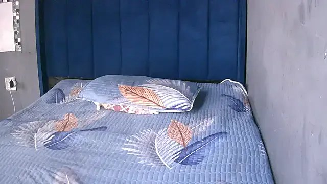 FREAKBARBIE02 — lets play using tip menu