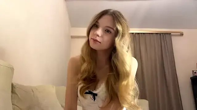 Group FruityXo on StripChat