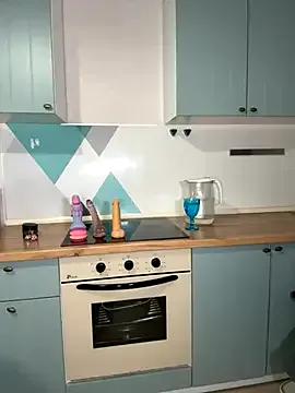 Freechat fuckdoll_18 on StripChat