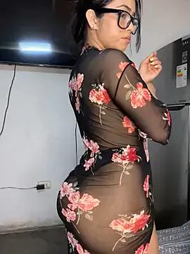 Freechat fullpasionkv220 on StripChat