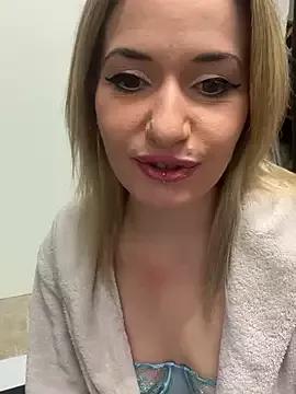 Freechat GangBangKitty on StripChat