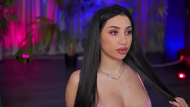 GinaValentinna on StripChat