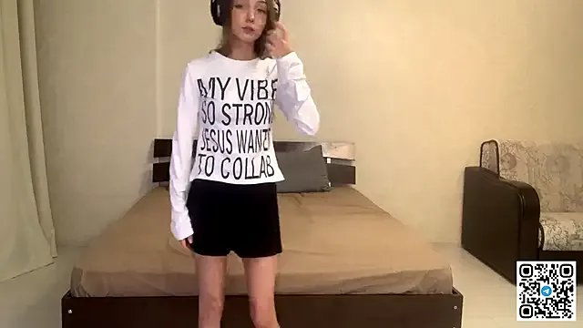 Freechat HoaPatton on StripChat