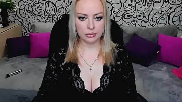 Freechat Hotdreamhere on StripChat