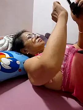 Freechat Hotestlove on StripChat