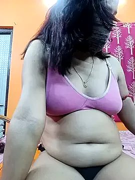 Hotpuja25 on StripChat