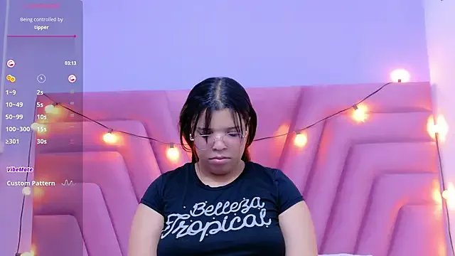 Freechat innocenthazel on StripChat