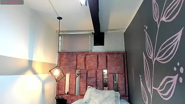 Private Isa_Thompson__ on StripChat