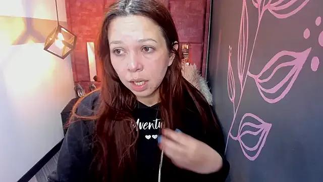 Private Isa_Thompson__ on StripChat