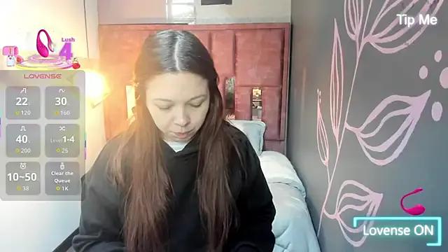 Private Isa_Thompson__ on StripChat