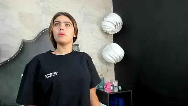 Freechat isabel_09 on StripChat