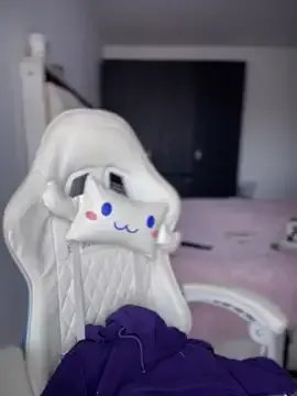 isabela_l — Show ass hole+ open ass + fingers