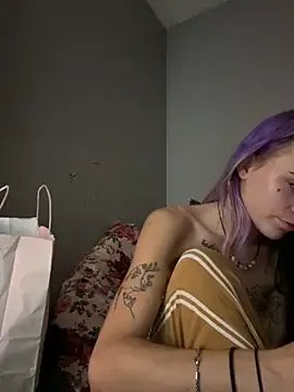Freechat ittybittymeryssa on StripChat