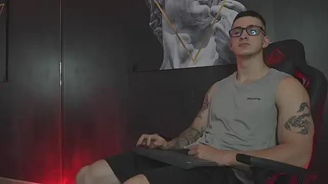 JacksonOlsenn — shirt off