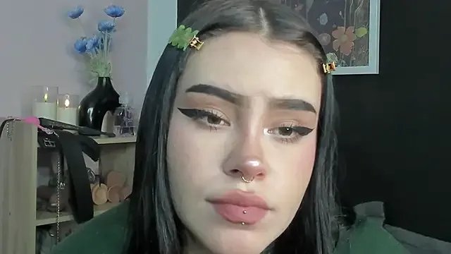 Jas_miin on StripChat