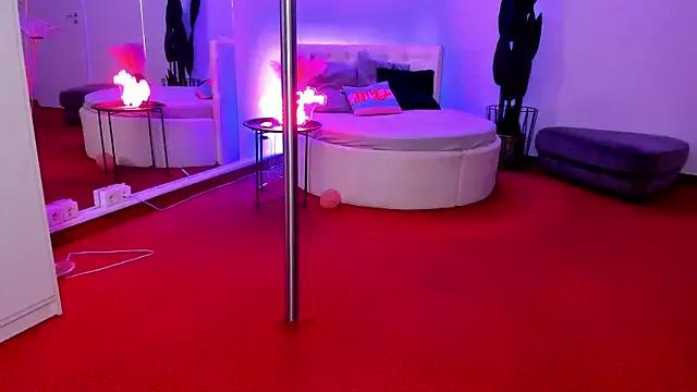 JessicaSky_ on StripChat 