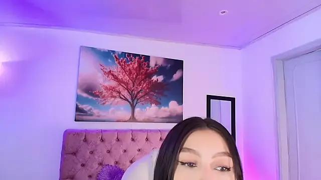 Private Julianaa_Castro_ on StripChat