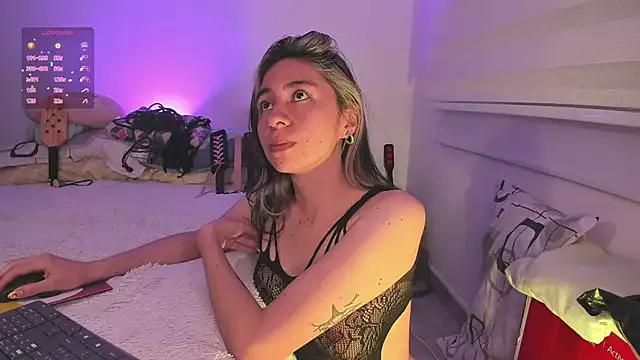 K2xxKrawl on StripChat 