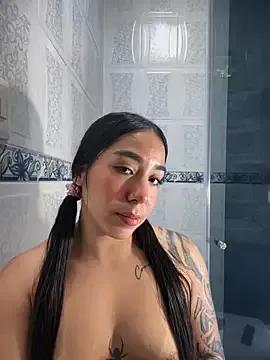 Freechat KaditaNavarro on StripChat