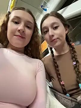 katexxxx — Cameltoe+boobs out