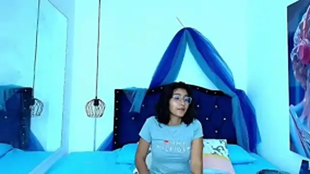 Freechat KATY_LOWERY on StripChat