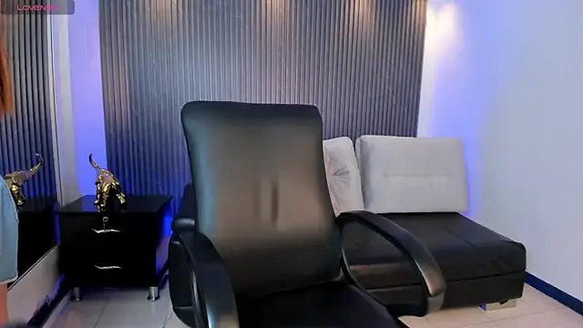 kimbrownn on StripChat