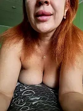 Freechat KiraXTender on StripChat
