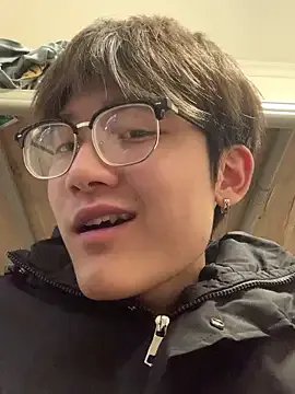 Freechat KK-cuteboy on StripChat