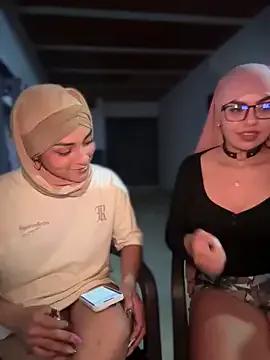 Freechat lalilamassu1 on StripChat