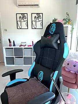 Freechat Lara_Bergmann on StripChat