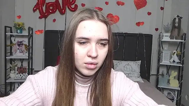 LauraHlot — Show me your love. Warm me up.