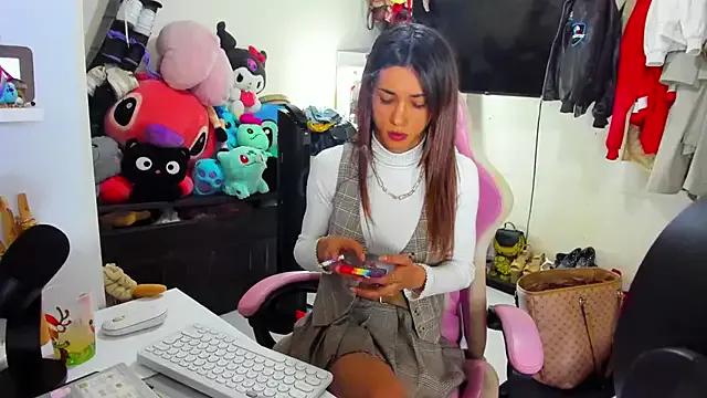 Freechat Lawrncesofiets on StripChat