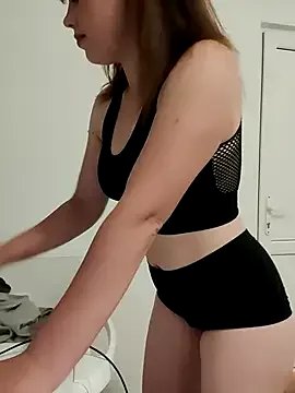 Freechat leeya_lee on StripChat