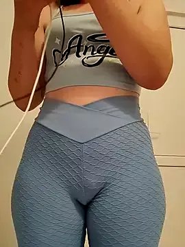 Freechat leeya_lee on StripChat