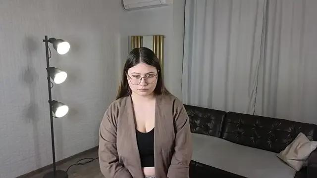 Freechat LeliaPeeler on StripChat