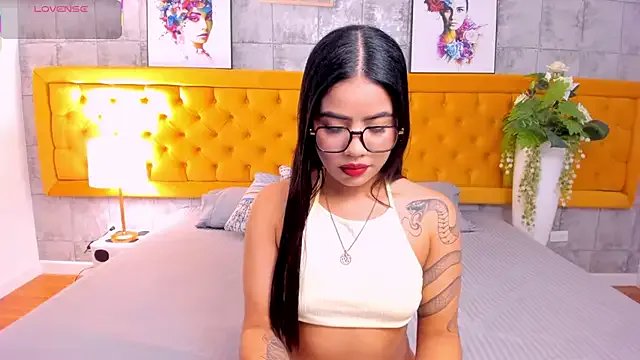LiilithNova on StripChat